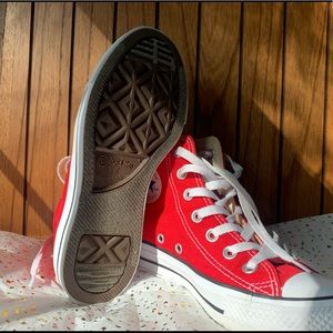 Size 6 converse high tops